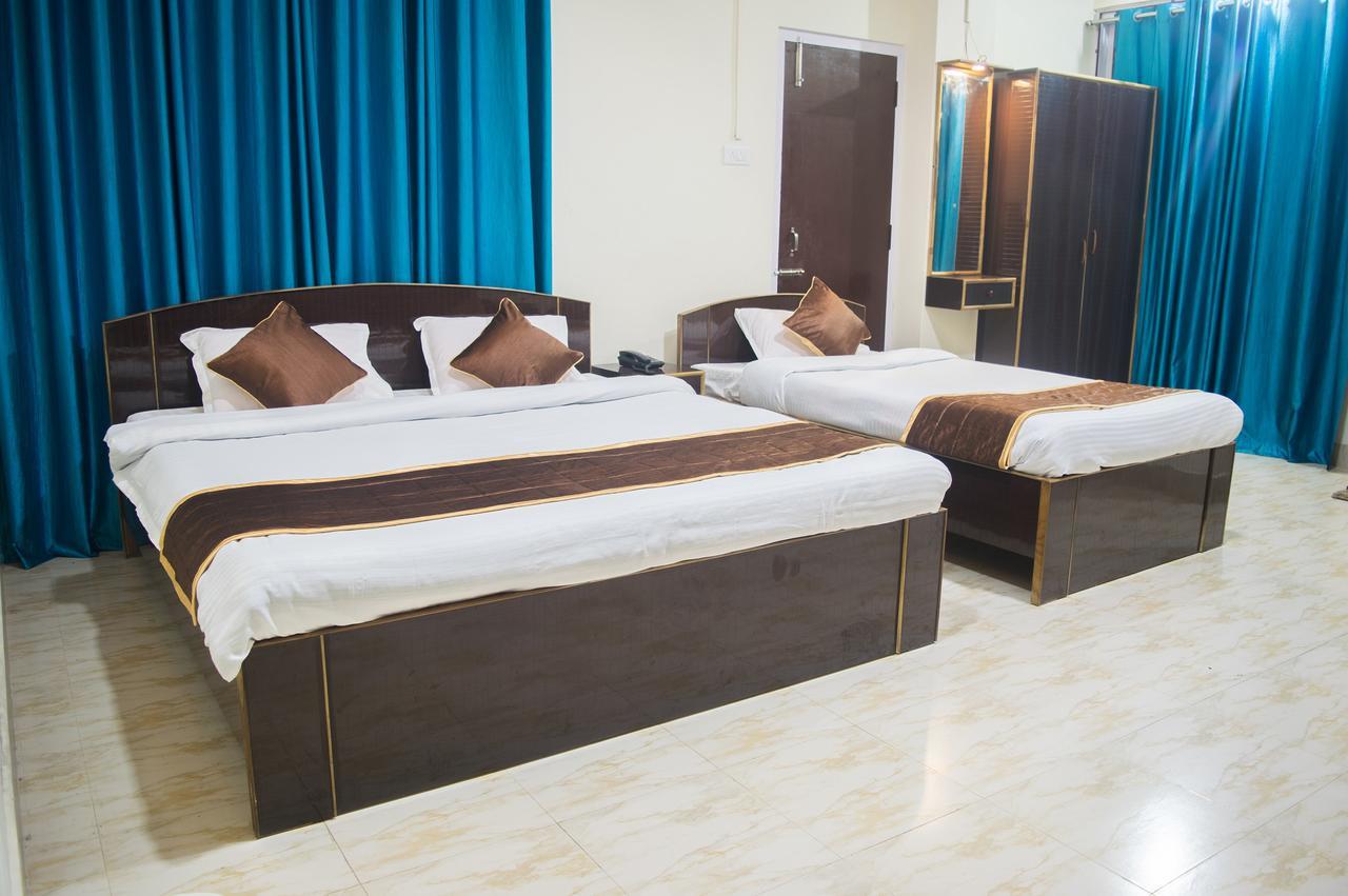 Oyo 11515 The Lily Guest House Shillong Esterno foto