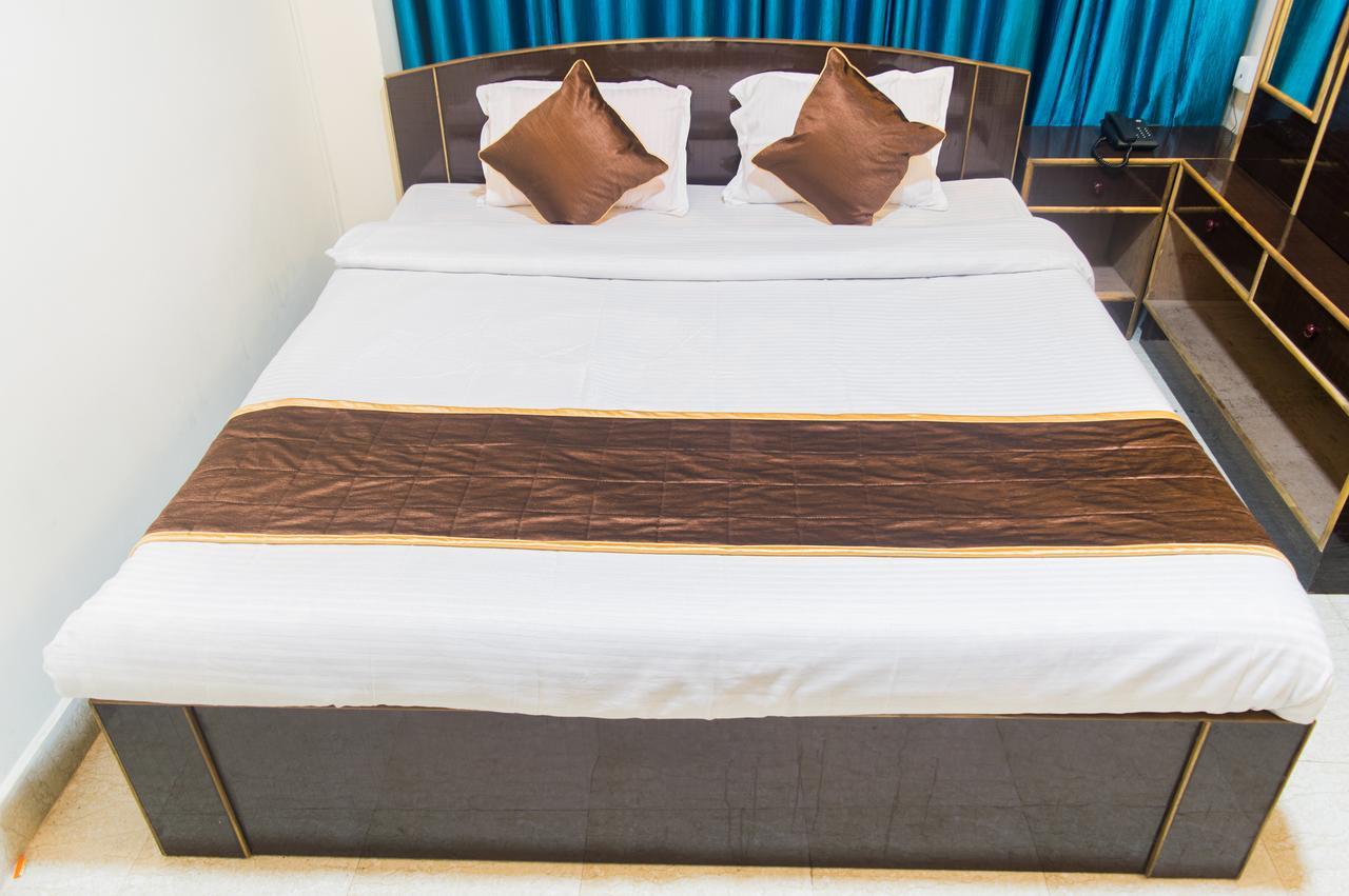 Oyo 11515 The Lily Guest House Shillong Esterno foto