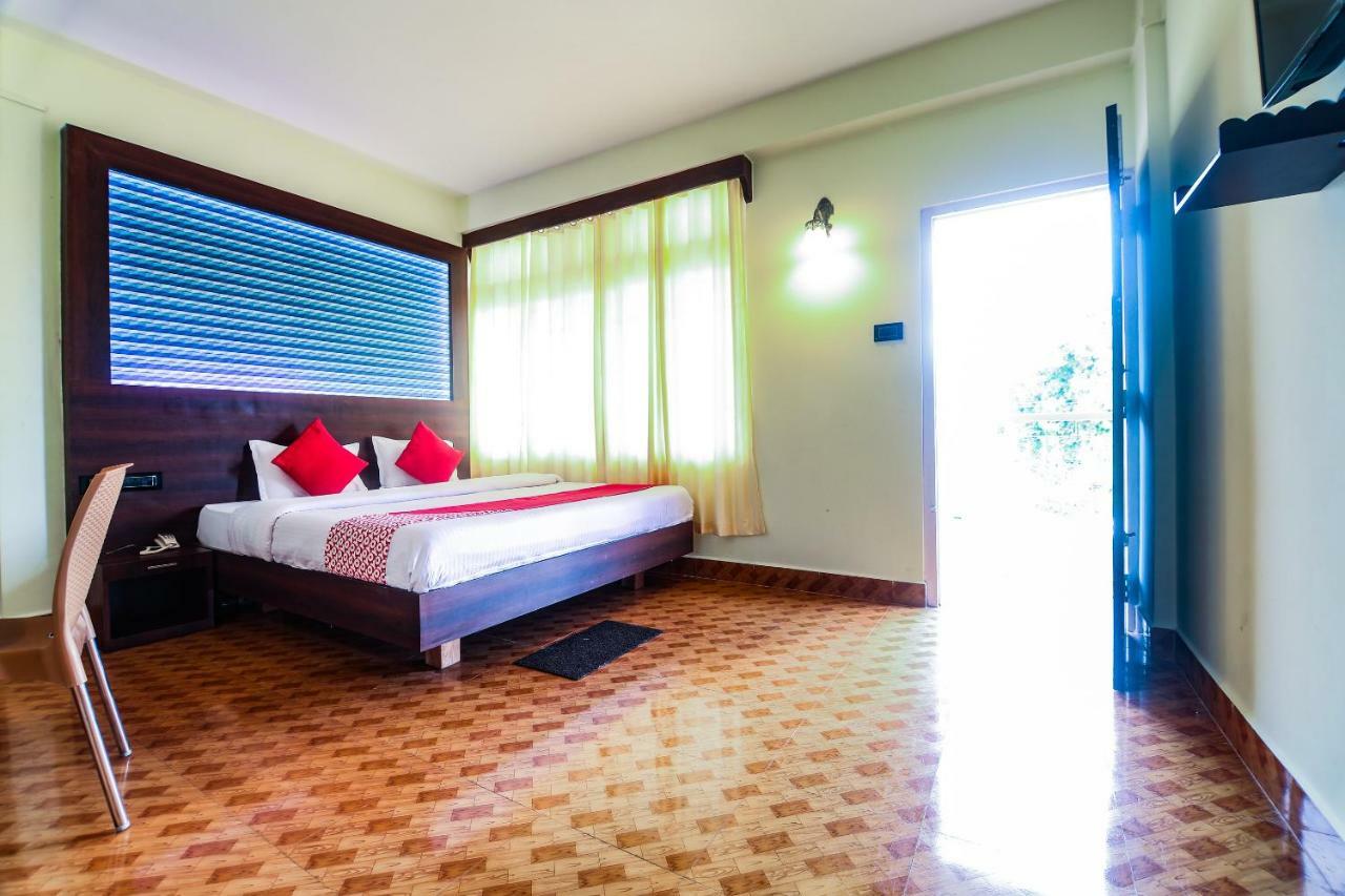 Oyo 11515 The Lily Guest House Shillong Esterno foto