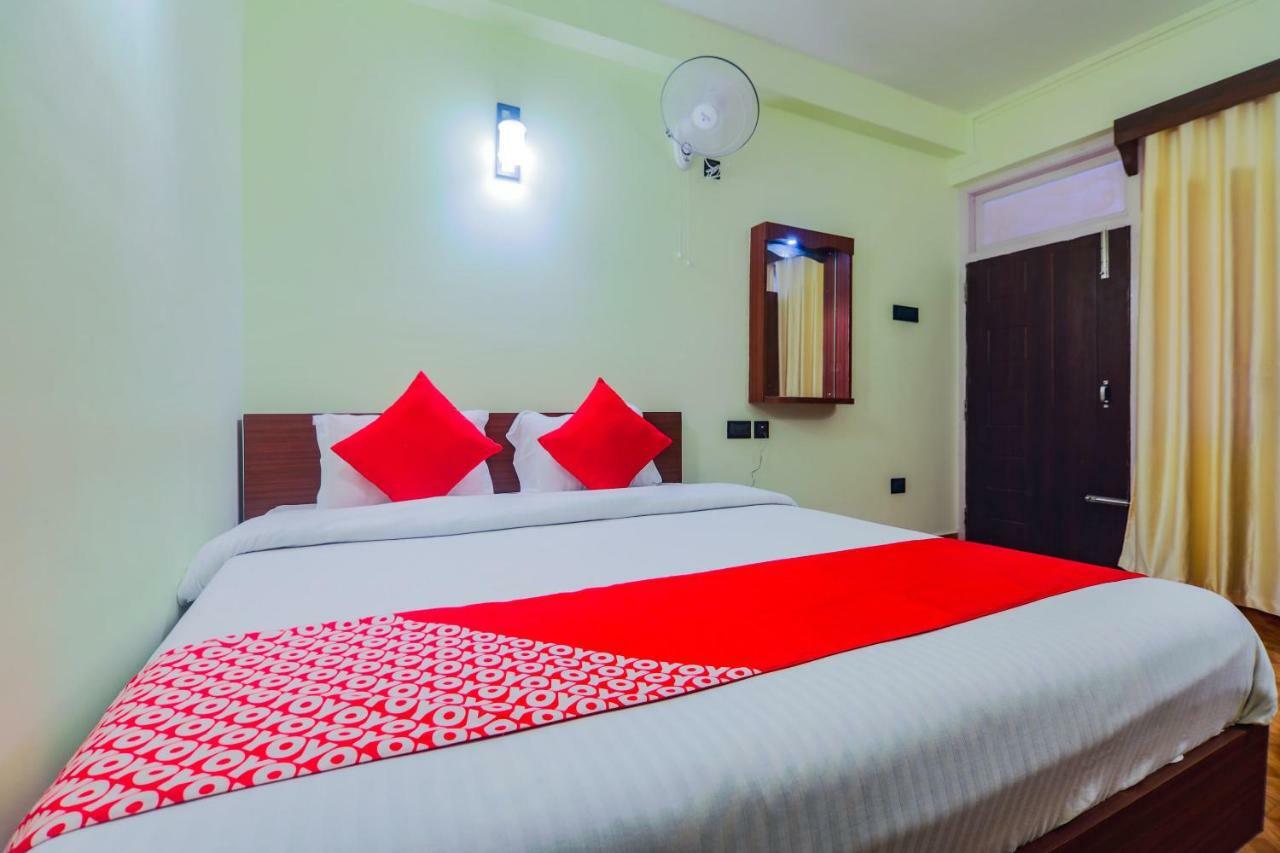 Oyo 11515 The Lily Guest House Shillong Esterno foto